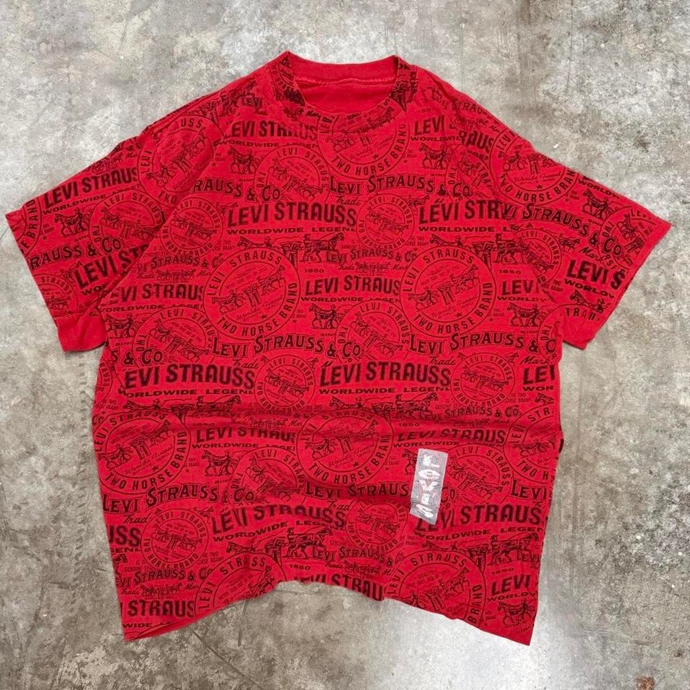 Vintage 90s Levis Single Stitch AOP Tee Red XL All Over Print Graphic Shirt